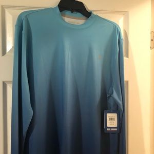 Mens, Medium, Reel Legends Fishing Shirt. New!